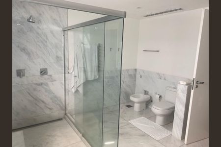 Apartamento à venda com 336m², 3 quartos e 4 vagas