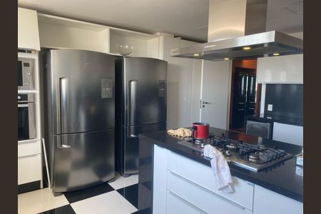 Apartamento à venda com 336m², 3 quartos e 4 vagas