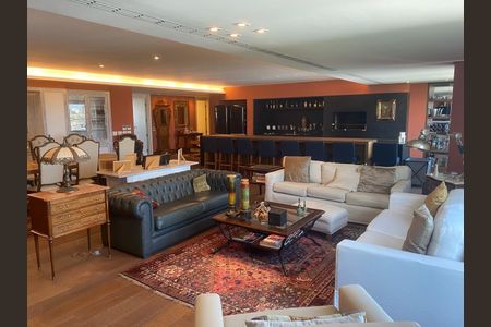 Apartamento à venda com 3 quartos, 336m² em Vila Ipiranga, Porto Alegre