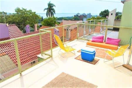 Casa de condomínio à venda com 208m², 3 quartos e 2 vagas