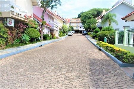 Casa de condomínio à venda com 208m², 3 quartos e 2 vagas