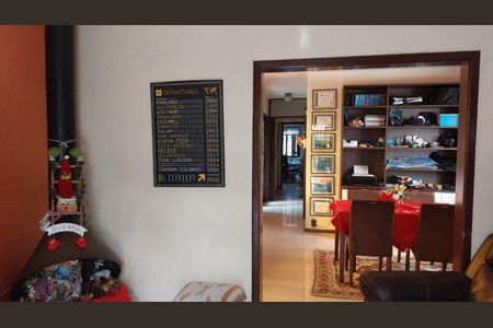 Casa à venda com 4 quartos, 174m² em Floresta, Porto Alegre