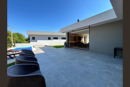 Casa de Condomínio à venda com 4 quartos, 350m² em Vila Nova, Porto Alegre