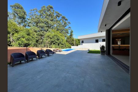 Casa de condomínio à venda com 350m², 4 quartos e 2 vagas