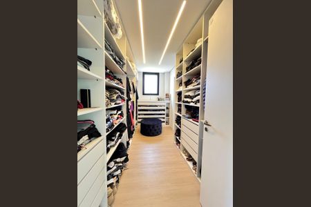 Casa de Condomínio à venda com 4 quartos, 350m² em Vila Nova, Porto Alegre