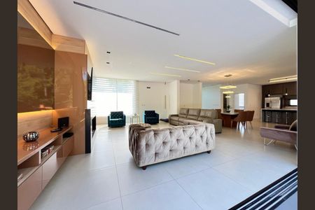Casa de condomínio à venda com 350m², 4 quartos e 2 vagas