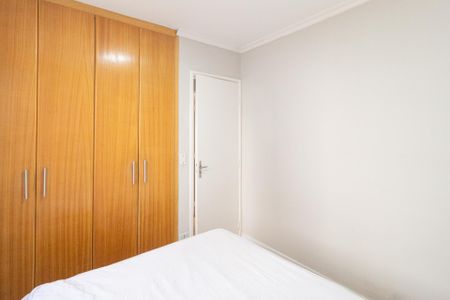 Quarto 1 de apartamento para alugar com 2 quartos, 50m² em Parque Jose Alexandre, Carapicuíba