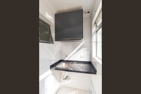 Cozinha e Área de Serviço de apartamento para alugar com 2 quartos, 50m² em Parque Jose Alexandre, Carapicuíba