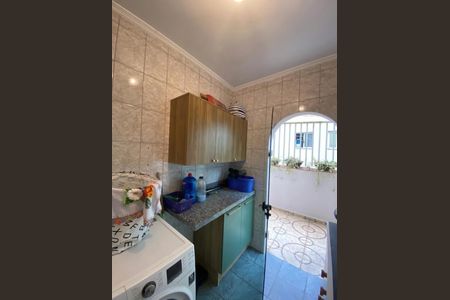 Cozinha de casa à venda com 3 quartos, 194m² em Parque Gerassi, Santo André