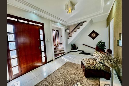 Casa à venda com 3 quartos, 268m² em Carlos Prates, Belo Horizonte