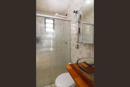 Banheiro de casa à venda com 2 quartos, 76m² em Jardim das Palmas, São Paulo