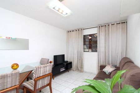 Casa à venda com 2 quartos, 76m² em Jardim das Palmas, São Paulo