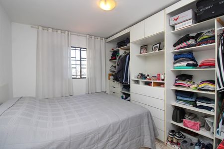 Casa à venda com 76m², 2 quartos e 2 vagas Casa à venda com 76m², 2 quartos e 2 vagasQuarto 1
