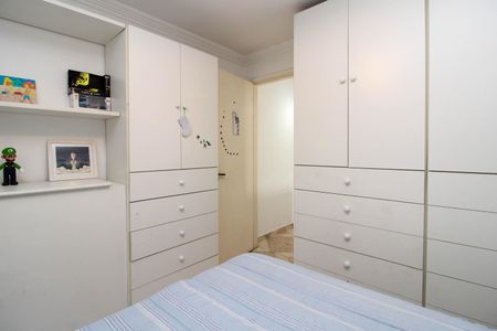 Casa à venda com 76m², 2 quartos e 2 vagas Casa à venda com 76m², 2 quartos e 2 vagasQuarto 2