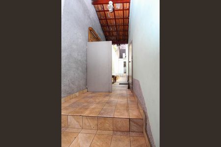 Casa à venda com 76m², 2 quartos e 2 vagas Casa à venda com 76m², 2 quartos e 2 vagasCorredor
