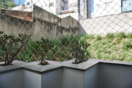 Suíte - Varanda  de apartamento à venda com 3 quartos, 96m² em Santo Antônio, Belo Horizonte