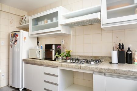 Cozinha  de apartamento à venda com 3 quartos, 96m² em Santo Antônio, Belo Horizonte