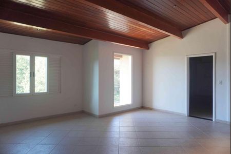 Piso Superior de casa de condomínio para alugar com 2 quartos, 360m² em Morada dos Pássaros, Barueri