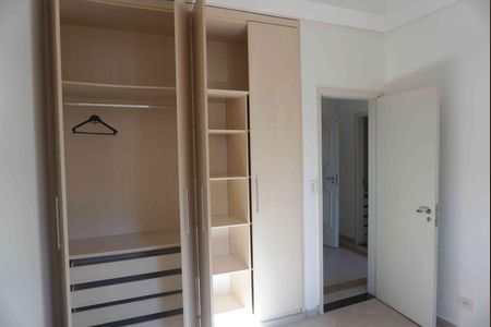 Casa de condomínio para alugar com 360m², 2 quartos e 3 vagasQuarto 2