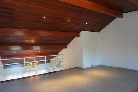Casa de condomínio para alugar com 360m², 2 quartos e 3 vagasPiso Superior