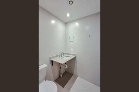 Banheiro de kitnet/studio à venda com 1 quarto, 26m² em Vila Mariana, São Paulo