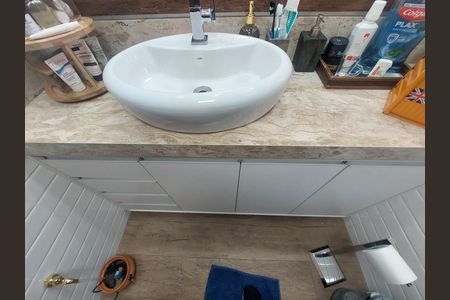 Apartamento à venda com 64m², 3 quartos e 1 vagaBanheiro