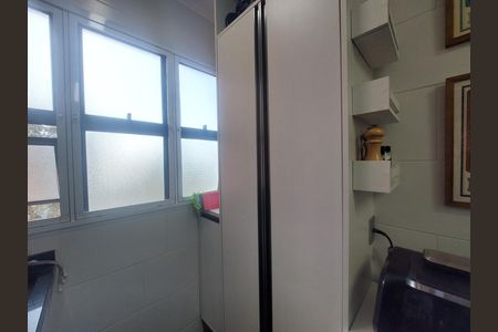 Apartamento à venda com 64m², 3 quartos e 1 vagaÁrea de Serviço