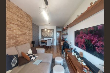 Apartamento à venda com 64m², 3 quartos e 1 vagaSala
