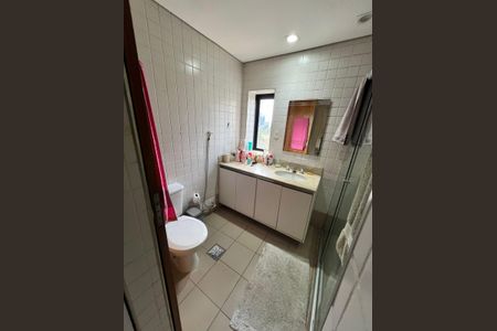 Banheiro de apartamento para alugar com 1 quarto, 57m² em Alphaville Industrial, Barueri