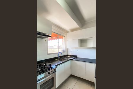 Cozinha  de apartamento para alugar com 1 quarto, 49m² em Burgo Paulista, São Paulo