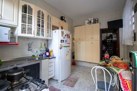Cozinha de casa à venda com 3 quartos, 160m² em Irajá, Rio de Janeiro