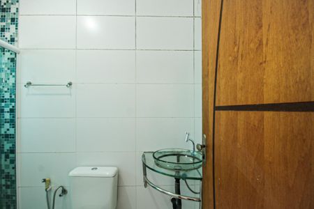 Banheiro da Suíte de casa para alugar com 3 quartos, 200m² em Vila Cavaton, São Paulo