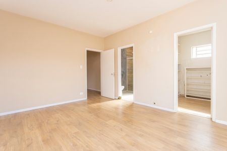Casa para alugar com 270m², 4 quartos e 4 vagasQuarto Suíte