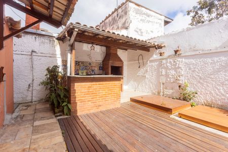Casa para alugar com 270m², 4 quartos e 4 vagasChurrasqueira