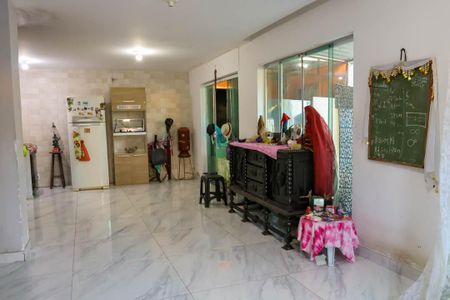 Sala de casa à venda com 2 quartos, 182m² em Pilares, Rio de Janeiro