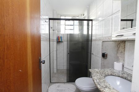 Banheiro Social de apartamento à venda com 3 quartos, 80m² em Nova Gameleira, Belo Horizonte