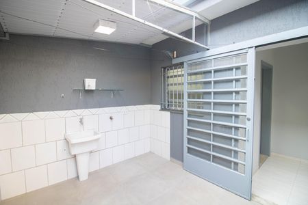 QUINTAL E ÁREA DE SERVIÇO de casa para alugar com 2 quartos, 200m² em Brasilândia, São Paulo