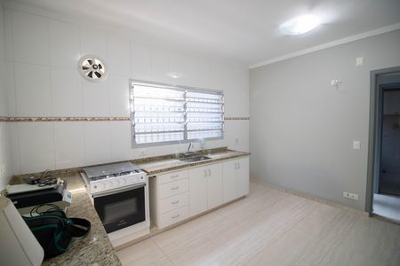 Casa para alugar com 200m², 2 quartos e 1 vaga Casa para alugar com 200m², 2 quartos e 1 vagaCOZINHA