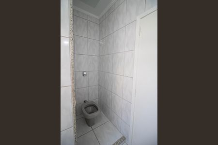 Casa para alugar com 200m², 2 quartos e 1 vaga Casa para alugar com 200m², 2 quartos e 1 vagaBANHEIRO