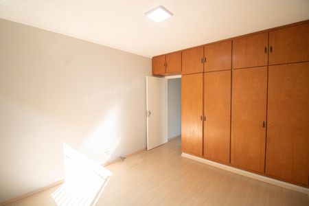 Casa para alugar com 200m², 2 quartos e 1 vaga Casa para alugar com 200m², 2 quartos e 1 vagaQUARTO 1