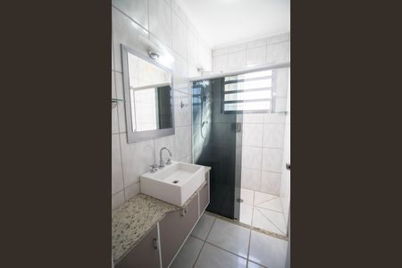 BANHEIRO de casa para alugar com 2 quartos, 200m² em Brasilândia, São Paulo