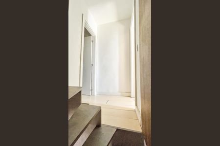 Corredor de casa para alugar com 2 quartos, 40m² em Unamar, Cabo Frio