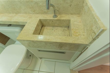 Apartamento à venda com 96m², 3 quartos e 2 vagas Apartamento à venda com 96m², 3 quartos e 2 vagasBanheiro da Suíte