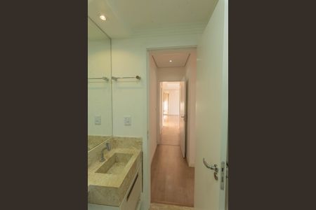 Apartamento à venda com 96m², 3 quartos e 2 vagas Apartamento à venda com 96m², 3 quartos e 2 vagasBanheiro da Suíte