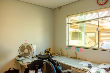 Casa à venda com 630m², 7 quartos e 8 vagas Casa à venda com 630m², 7 quartos e 8 vagasEscritório