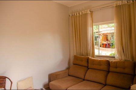 Casa à venda com 630m², 7 quartos e 8 vagas Casa à venda com 630m², 7 quartos e 8 vagasSala de TV