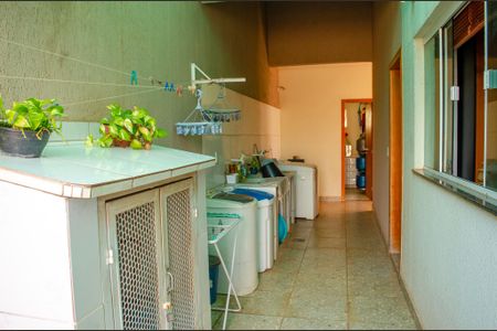 Área de Serviço de casa à venda com 7 quartos, 630m² em Osvaldo Rosa, Goiânia