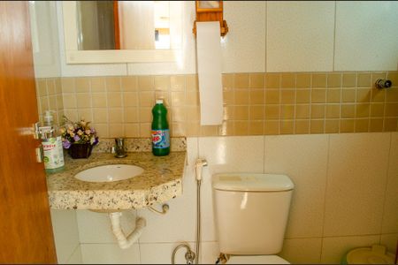 Casa à venda com 630m², 7 quartos e 8 vagas Casa à venda com 630m², 7 quartos e 8 vagasBanheiro