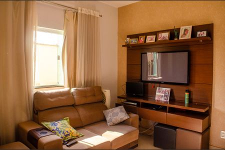 Casa à venda com 630m², 7 quartos e 8 vagas Casa à venda com 630m², 7 quartos e 8 vagasSala de TV