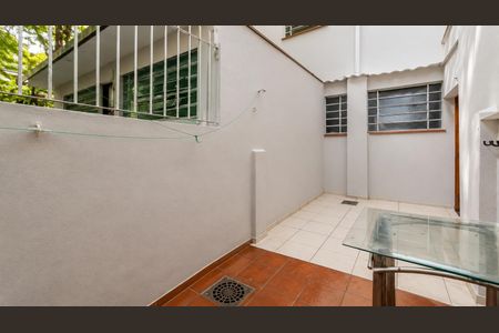 Área externa de apartamento para alugar com 1 quarto, 50m² em Menino Deus, Porto Alegre
